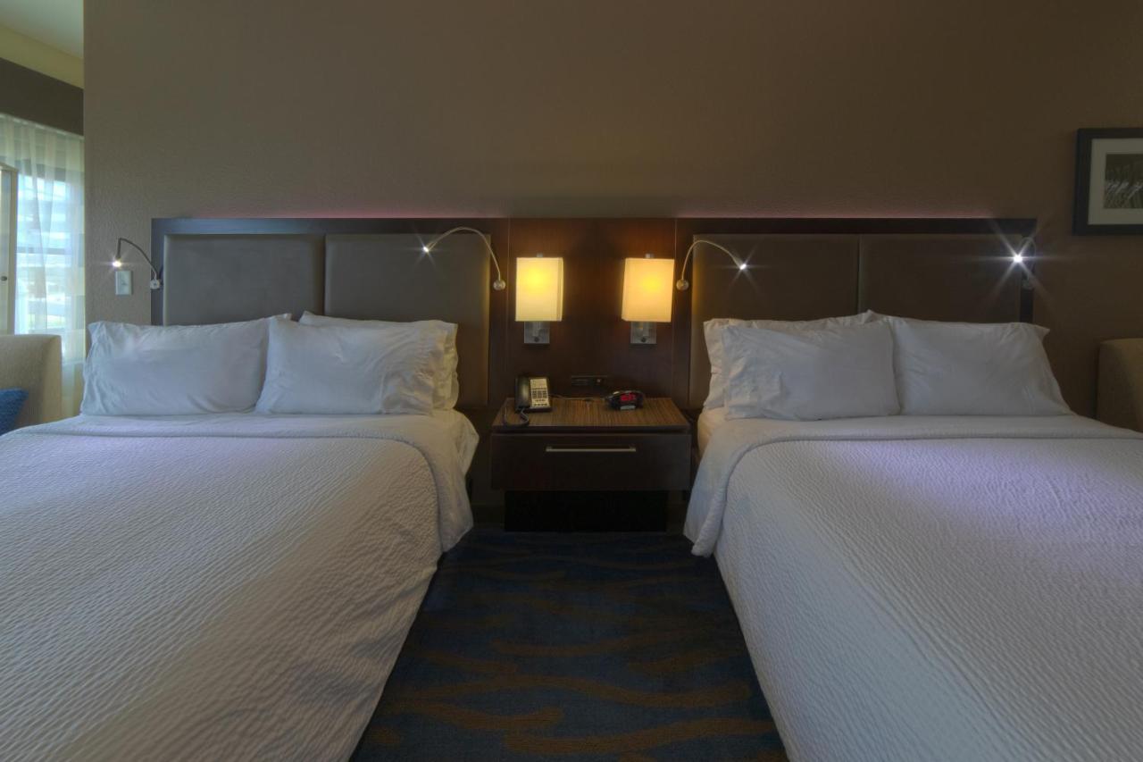 Holiday Inn Hotel & Suites Northwest San Antonio By Ihg Екстериор снимка