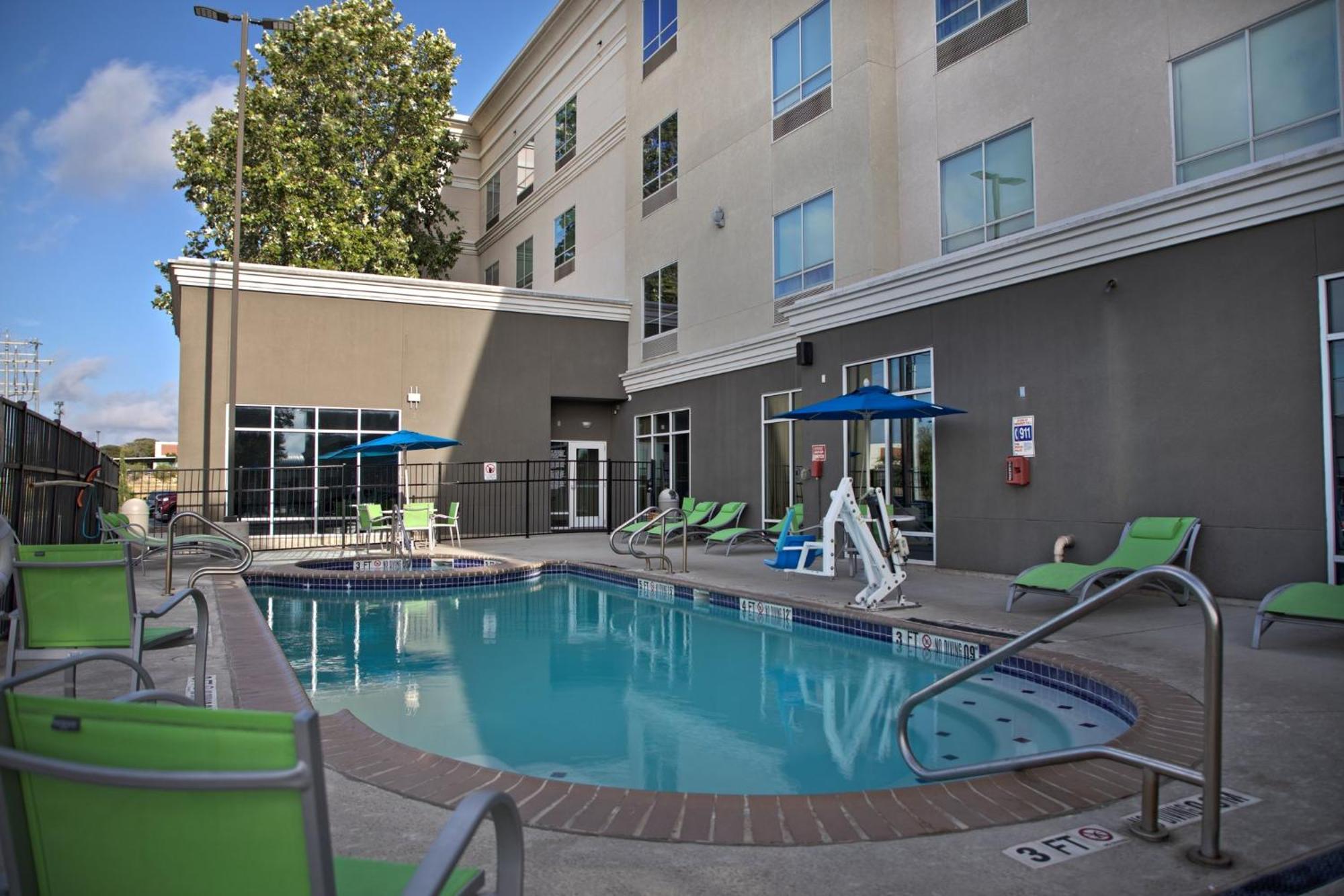 Holiday Inn Hotel & Suites Northwest San Antonio By Ihg Екстериор снимка